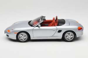 Porsche Boxster S 986 Hõbedane UT Models 1:18 WAP021007 Metall - pilt 4/8