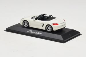 Porsche Boxster 981 Valge Minichamps 1:43 WAP0202000D-R1 Metall - pilt 3/4