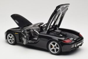 Porsche Carrera GT 980 Must Maisto 1:18 36622 Metall - pilt 5/8