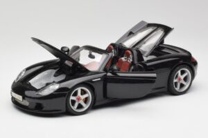 Porsche Carrera GT Must Maisto 1:18 36665 Metall - pilt 2/8