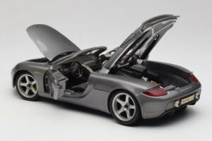 Porsche Carrera GT Hall Metallik Maisto 1:18 36622-R1 Metall - pilt 5/8