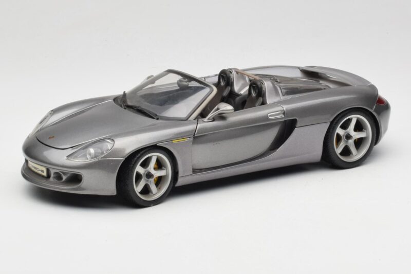 Porsche Carrera GT Hall Metallik Maisto 1:18 36622-R1 Metall