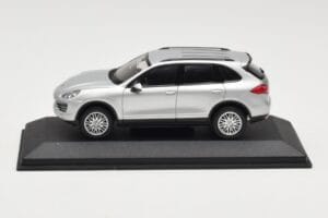 Porsche Cayenne 958 Hõbedane Minichamps 1:43 WAP0200020B Metall