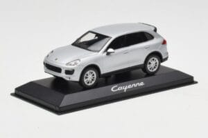 Porsche Cayenne 958 Hõbedane Minichamps 1:43 WAP0200020E Metall - pilt 2/4