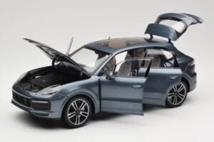 Porsche Cayenne 958 Turbo S Blue Metallic Minichamps 1:18 110066070 Metall - pilt 2/8