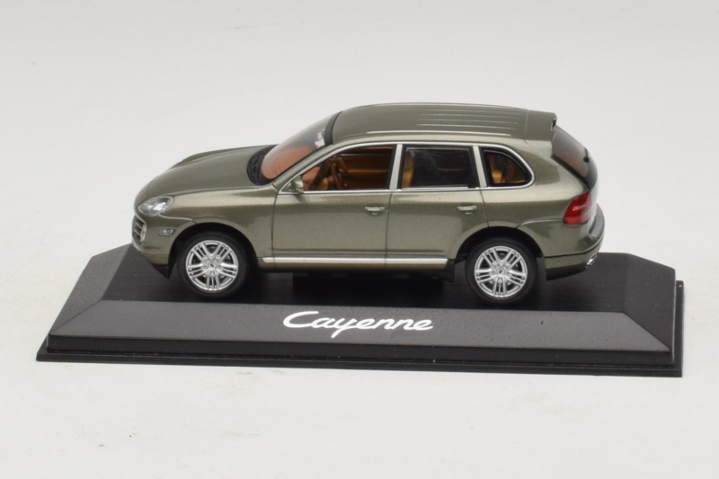 Porsche Cayenne Grey Metallic Minichamps 1:43 WAP02061317 Metall