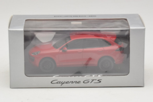 Porsche Cayenne 958 GTS Punane Minichamps 1:43 WAP0200070E Metall - pilt 5/5