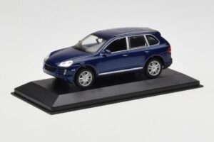 Porsche Cayenne S Sinine Minichamps 1:43 WAP02061217 Metall - pilt 2/4
