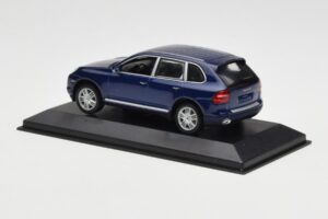 Porsche Cayenne S Sinine Minichamps 1:43 WAP02061217 Metall - pilt 3/4