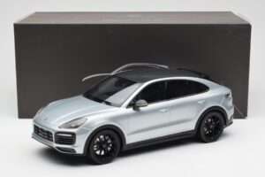 Porsche Cayenne E3 S Coupe Dolo Hõbe Norev 1:18 WAP0213220K Metall - pilt 6/6