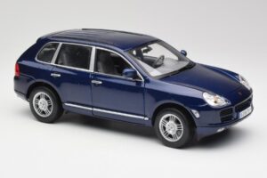Porsche Cayenne S 9PA Dark Sea Sinine Metallik Maisto 1:18 31635 Metall - pilt 6/8