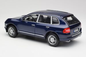 Porsche Cayenne S 9PA Dark Sea Sinine Metallik Maisto 1:18 31635 Metall - pilt 7/8