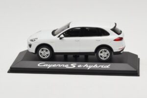 Porsche Cayenne 958 S e-Hybrid Valge Minichamps 1:43 WAP0200040E Metall