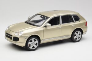 Porsche Cayenne Turbo 955 Beež Maisto 1:18 WAP02100113 Metall