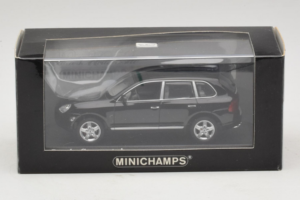Porsche Cayenne 955 Turbo Black Metallic Minichamps 1:43 400061080 Metall - pilt 5/5