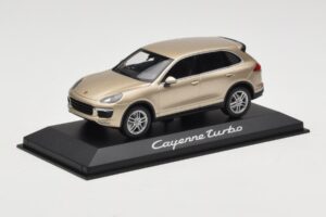 Porsche Cayenne 958 Turbo Kuldne Minichamps 1:43 WAP0200050E Metall - pilt 2/4