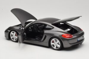 Porsche Cayman 981 S Hall Minichamps 1:18 WAP0210070D Metall - pilt 5/8
