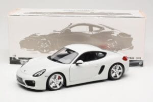 Porsche Cayman 981 Valge Minichamps 1:18 113062221 Metall - pilt 8/8