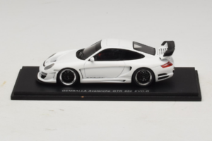 Porsche Gemballa Avalanche GTR 650 Evo 997 Valge Spark 1:43 S0719 Vaik