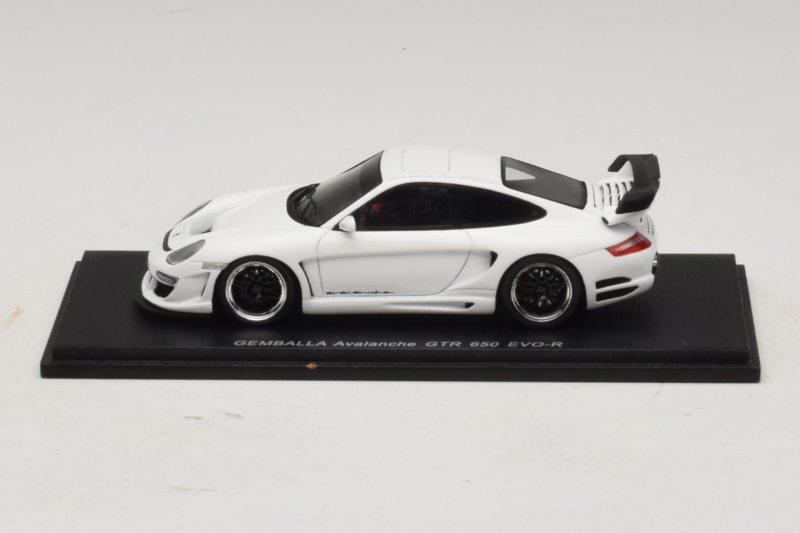 Porsche Gemballa Avalanche GTR 650 Evo 997 Valge Spark 1:43 S0719 Vaik