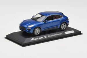 Porsche Macan 95B S Sinine World Premiere Minichamps 1:43 WAP0201550E Metall - pilt 2/4