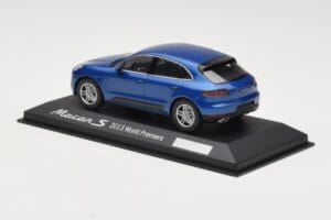 Porsche Macan 95B S Sinine World Premiere Minichamps 1:43 WAP0201550E Metall - pilt 3/4