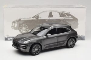 Porsche Macan Turbo 95B Grey Metallic Minichamps 1:18 110062501 Metall - pilt 8/8