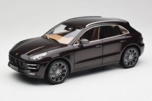 Porsche Macan 95B Turbo Mahagon Metallik Minichamps 1:18 110062500 Metall