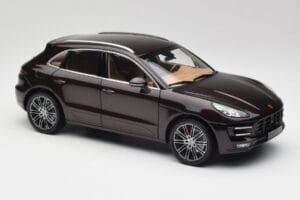 Porsche Macan 95B Turbo Mahagon Metallik Minichamps 1:18 110062500 Metall - pilt 6/8
