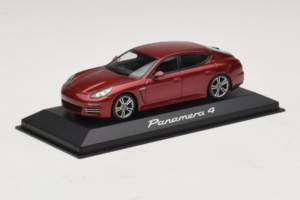 Porsche Panamera 970 4 Red Metallic Minichamps 1:43 WAP0201250E Metall - pilt 2/5