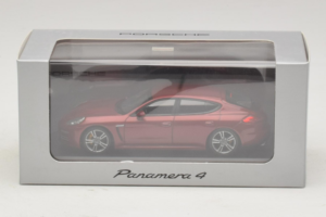 Porsche Panamera 970 4 Red Metallic Minichamps 1:43 WAP0201250E Metall - pilt 5/5