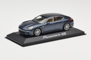 Porsche Panamera 970 4 Sinine Metallic Minichamps 1:43 400068220 Metall - pilt 2/4