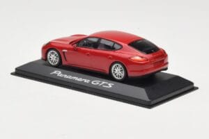 Porsche Panamera 970 GTS Punane Minichamps 1:43 WAP0200230C Metall - pilt 3/4