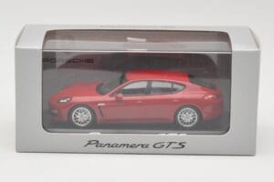 Porsche Panamera 970 GTS Punane Minichamps 1:43 WAP0200230C Metall - pilt 4/4