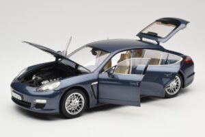 Porsche Panamera 970 S Sinine Minichamps 1:18 WAP02100119 Metall - pilt 2/8