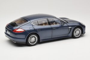 Porsche Panamera 970 S Sinine Minichamps 1:18 WAP02100119 Metall - pilt 3/8