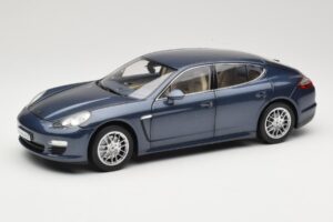 Porsche Panamera 970 S Sinine Minichamps 1:18 WAP02100119 Metall