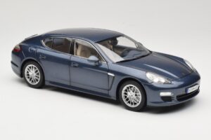 Porsche Panamera 970 S Sinine Minichamps 1:18 WAP02100119 Metall - pilt 6/8