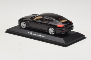 Porsche Panamera 970 Black Metallic Minichamps 1:43 WAP0203900E Metall - pilt 3/5