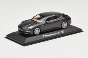 Porsche Panamera 970 S Grey Metallic Minichamps 1:43 WAP02000219 Metall - pilt 2/4