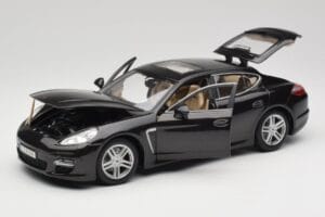 Porsche Panamera Turbo 970 Must Maisto 1:18 36197 Metall - pilt 2/8