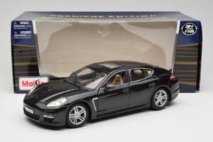 Porsche Panamera Turbo 970 Must Maisto 1:18 36197 Metall - pilt 8/8