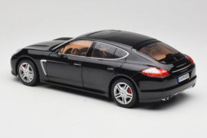 Porsche Panamera 970 Turbo Basalt Black Norev 1:18 WAP02100319 Metall - pilt 7/8
