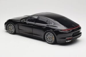 Porsche Panamera 971 Turbo S Must Metallic Minichamps 1:18 113061076 Metall - pilt 7/8