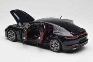 Porsche Panamera 971 Turbo S Sinine Metallic Minichamps 1:18 113061075 Metall - pilt 5/8
