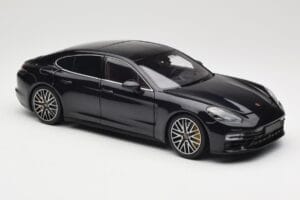 Porsche Panamera 971 Turbo S Sinine Metallic Minichamps 1:18 113061075 Metall - pilt 6/8