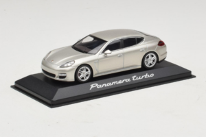 Porsche Panamera 970 Turbo Hõbe Minichamps 1:43 WAP02000519 Metall - pilt 2/5
