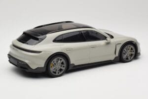 Porsche Taycan Cross Turismo Turbo S Chalk Grey Minichamps 1:18 155069302 Metall - pilt 2/6