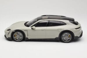 Porsche Taycan Cross Turismo Turbo S Chalk Grey Minichamps 1:18 155069302 Metall - pilt 3/6