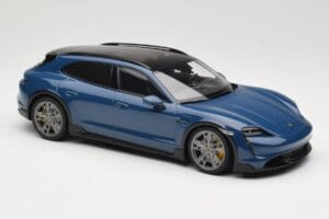 Porsche Taycan J1 Turbo S Cross Turismo Sinine Minichamps 1:18 155069301 Metall - pilt 4/6